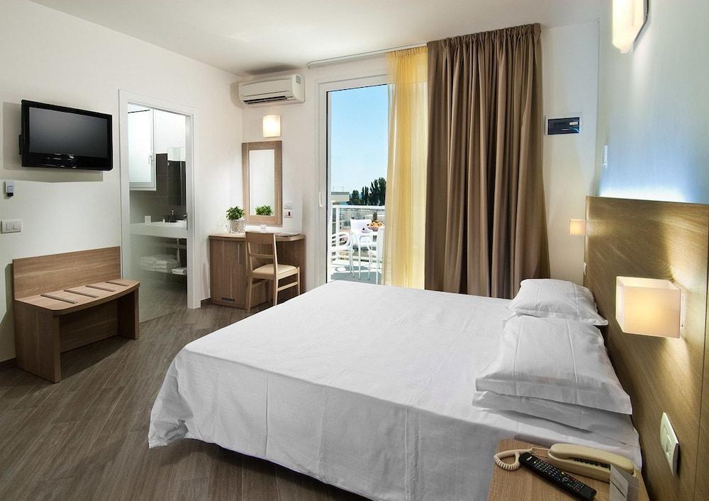 Hotel Atlantic & Spa غابيتّشي ماري المظهر الخارجي الصورة
